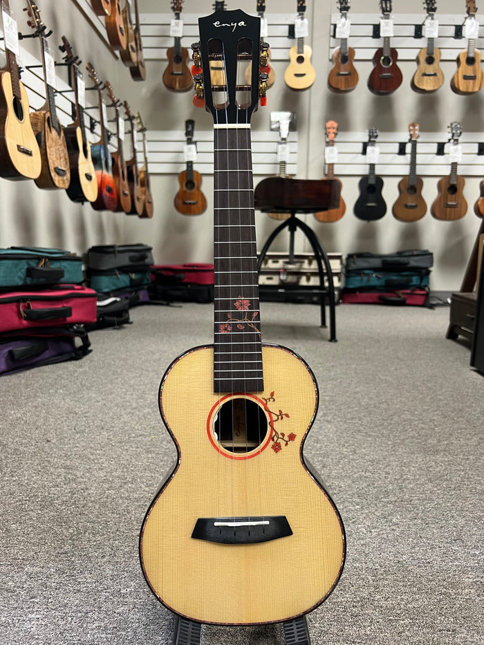 Enya EUC-S1EQ Solid Spruce/Rosewood Electric Concert Ukulele w/Case