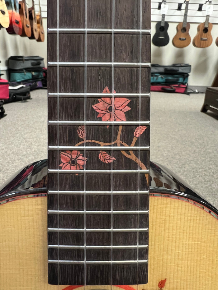 Enya EUC-S1EQ Solid Spruce/Rosewood Electric Concert Ukulele w/Case