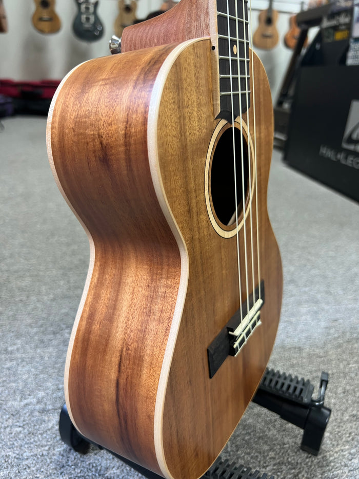 LANIKAI ACST-T Acacia Tenor Ukulele w/Case - Solid Top