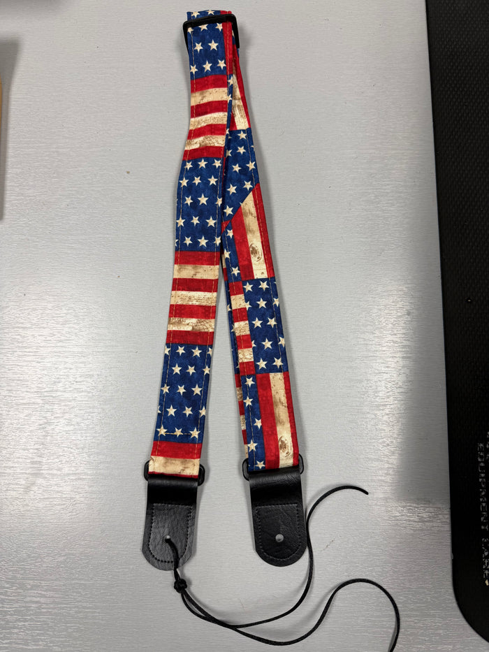 Quiltsand Woven Ukulele Strap - American Flag - Adjustable