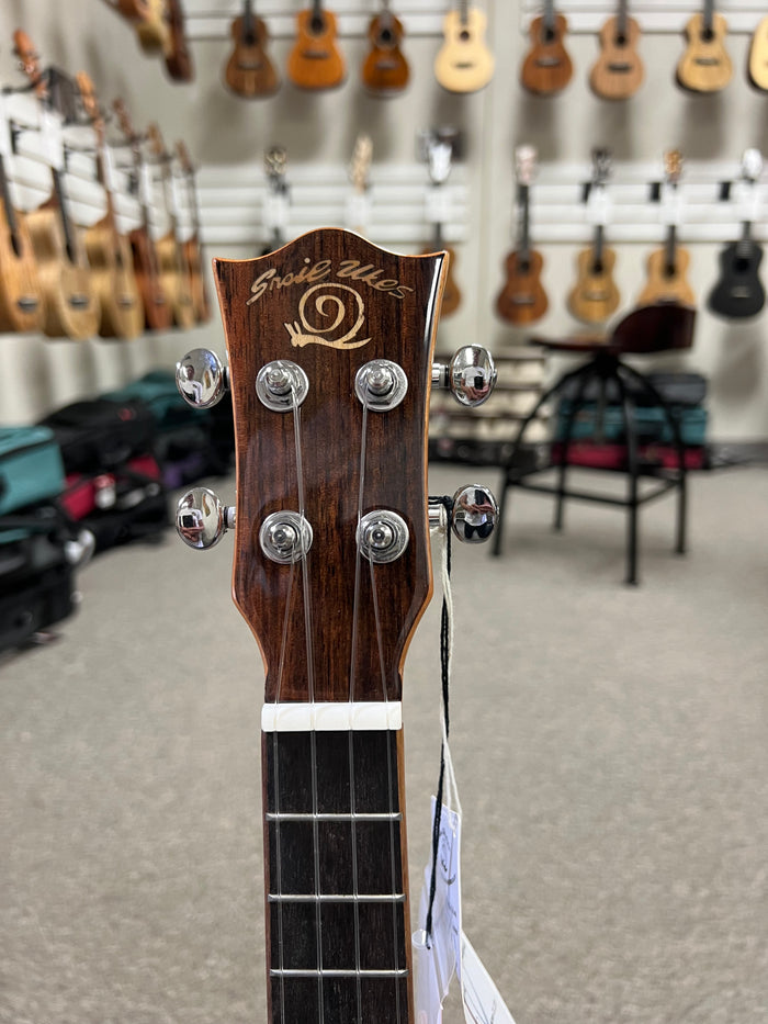 SNAIL SUT-M1 Mahogany Tenor Ukulele w/Case - Gloss