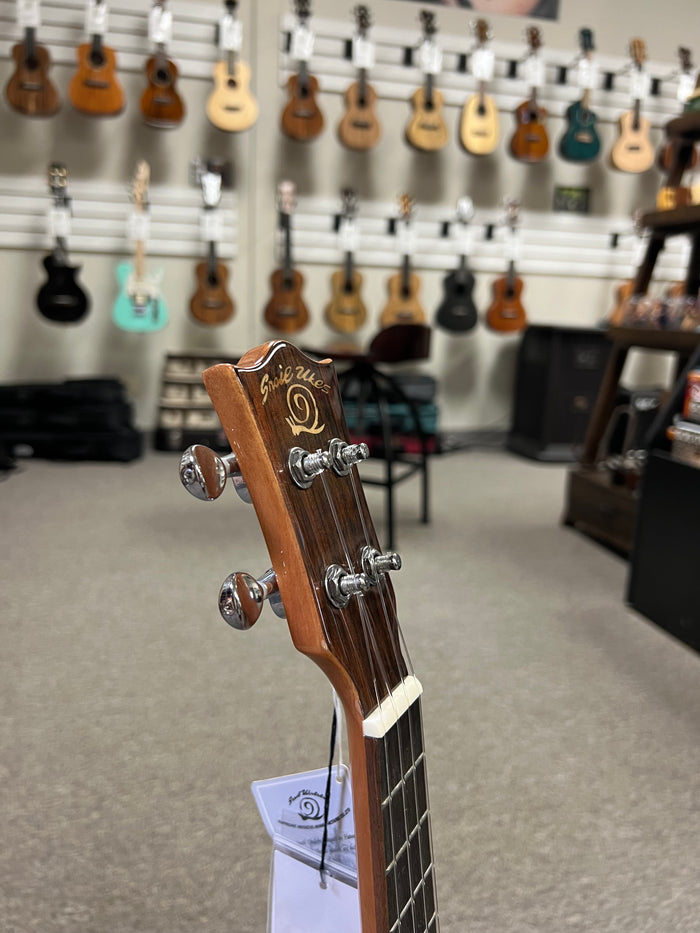 SNAIL SUT-M1 Mahogany Tenor Ukulele w/Case - Gloss