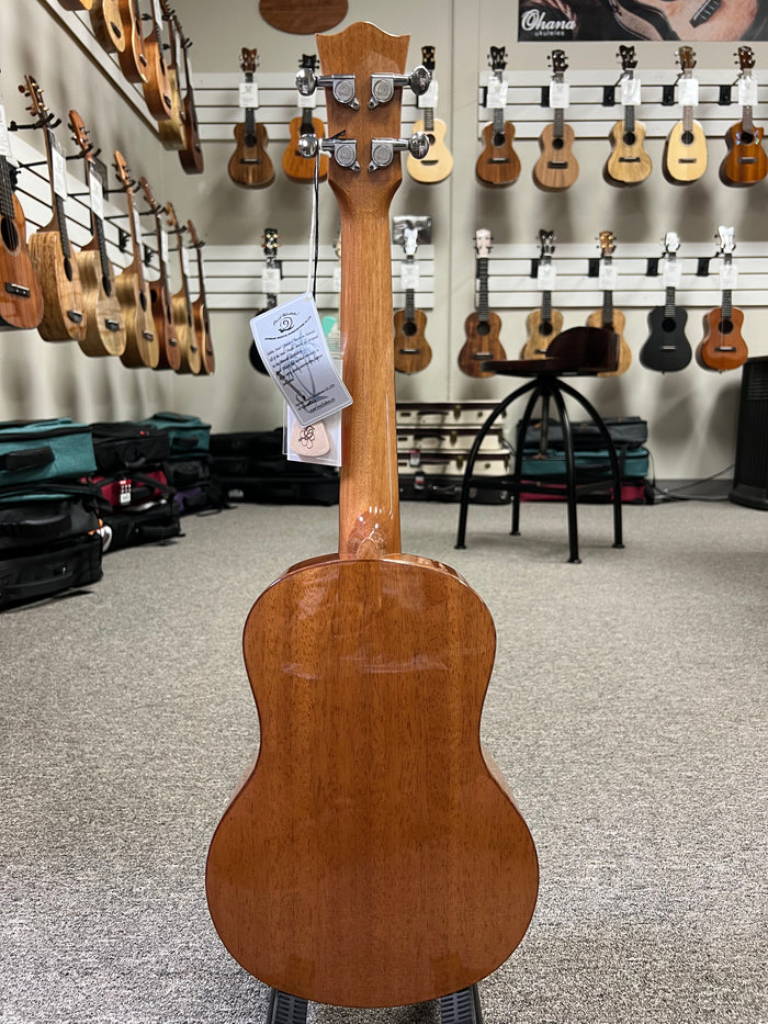 SNAIL SUT-M1 Mahogany Tenor Ukulele w/Case - Gloss