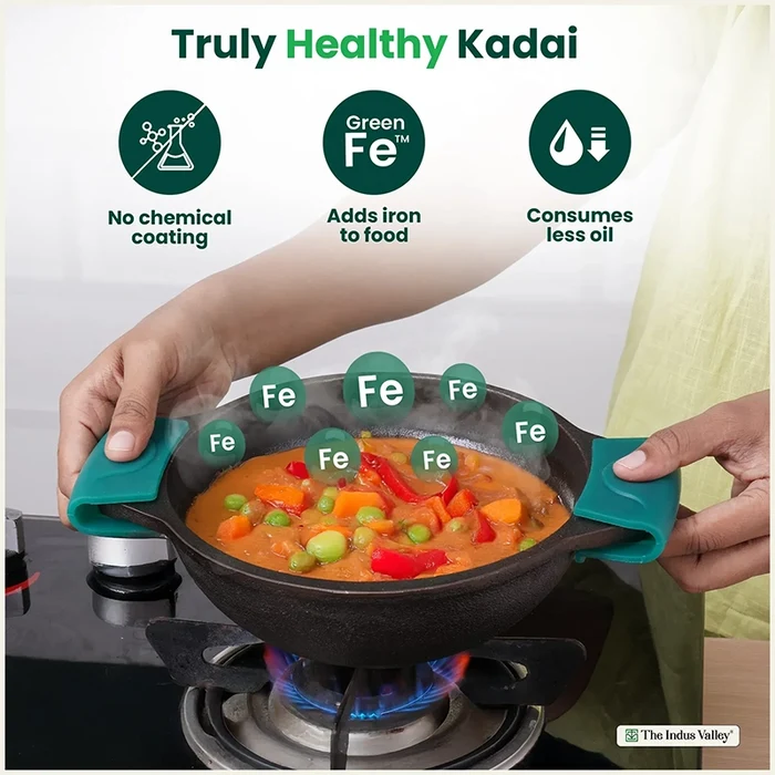CASTrong Cast Iron Kadai 2.5 L 2.4 Kg, Flat Handle,Pre-seasoned, Naturally Nonstick, Premium Quality, Toxin-free