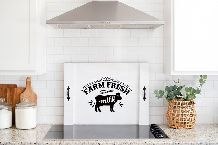 "Farm Fresh Milk" Flourish