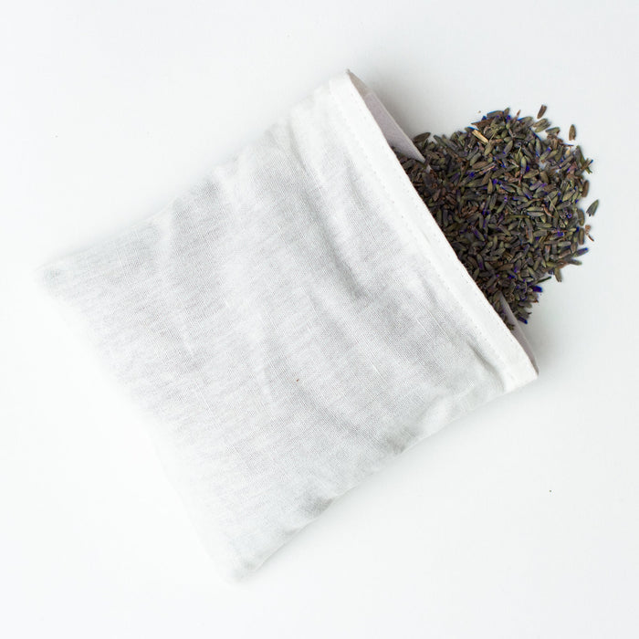 Daisies Scatter Sachet