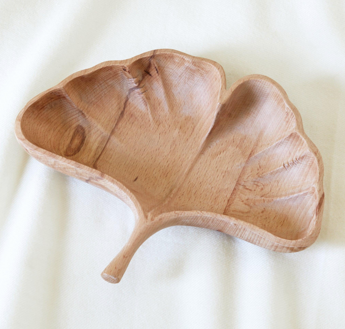 Ginko Carved Leaf Bowl In Beechwood