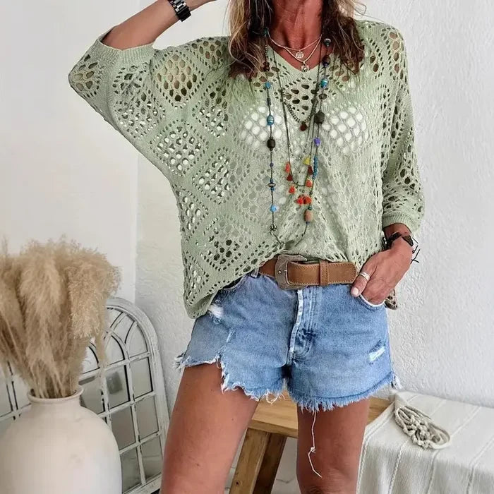 Knit V-Neck Diamond Cut-Out Batsleeves Blouse