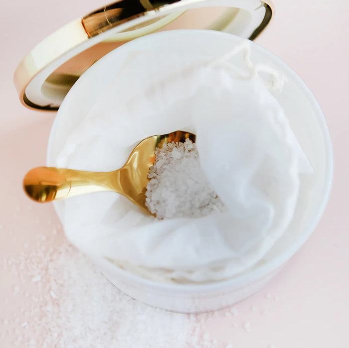lollia-relax-fine-bathing-salts-lifestyle