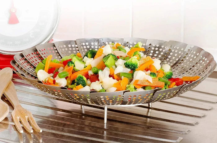 Food-grade adjustable steamer with petal design for healthy cooking