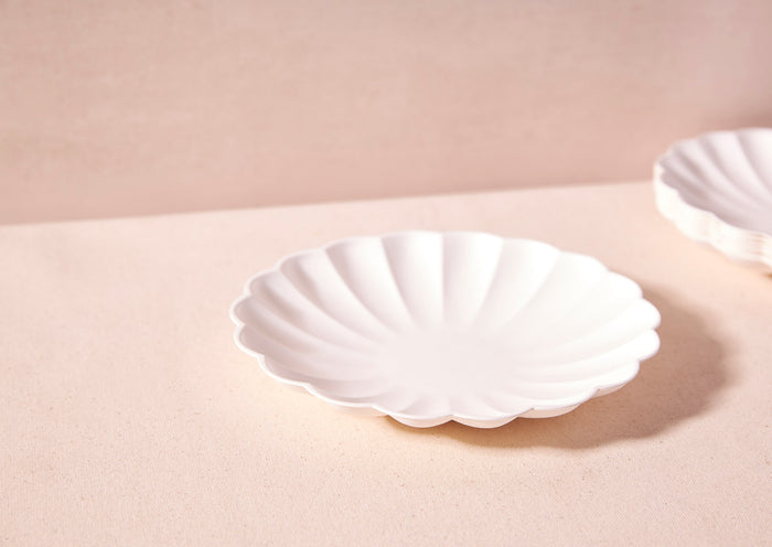 Small Scalloped All-Natural Plates, Set of 8